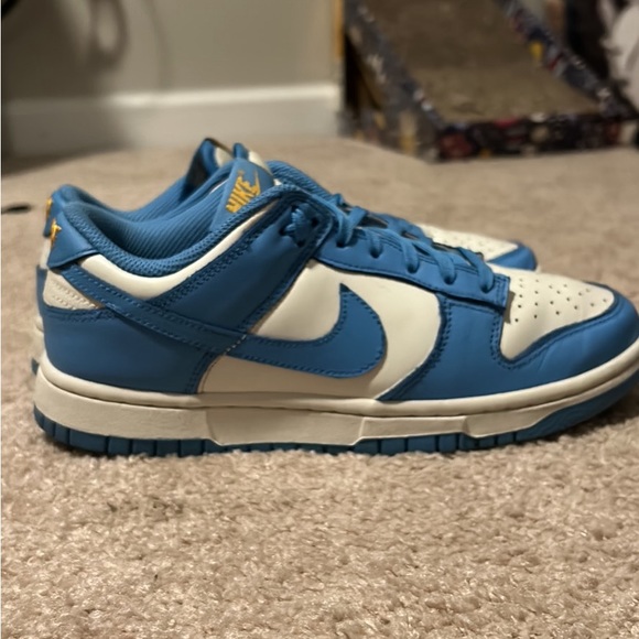 WMNS 7 MENS 5.5 NIKE 2021 Low Coast Dunks - Picture 3 of 4